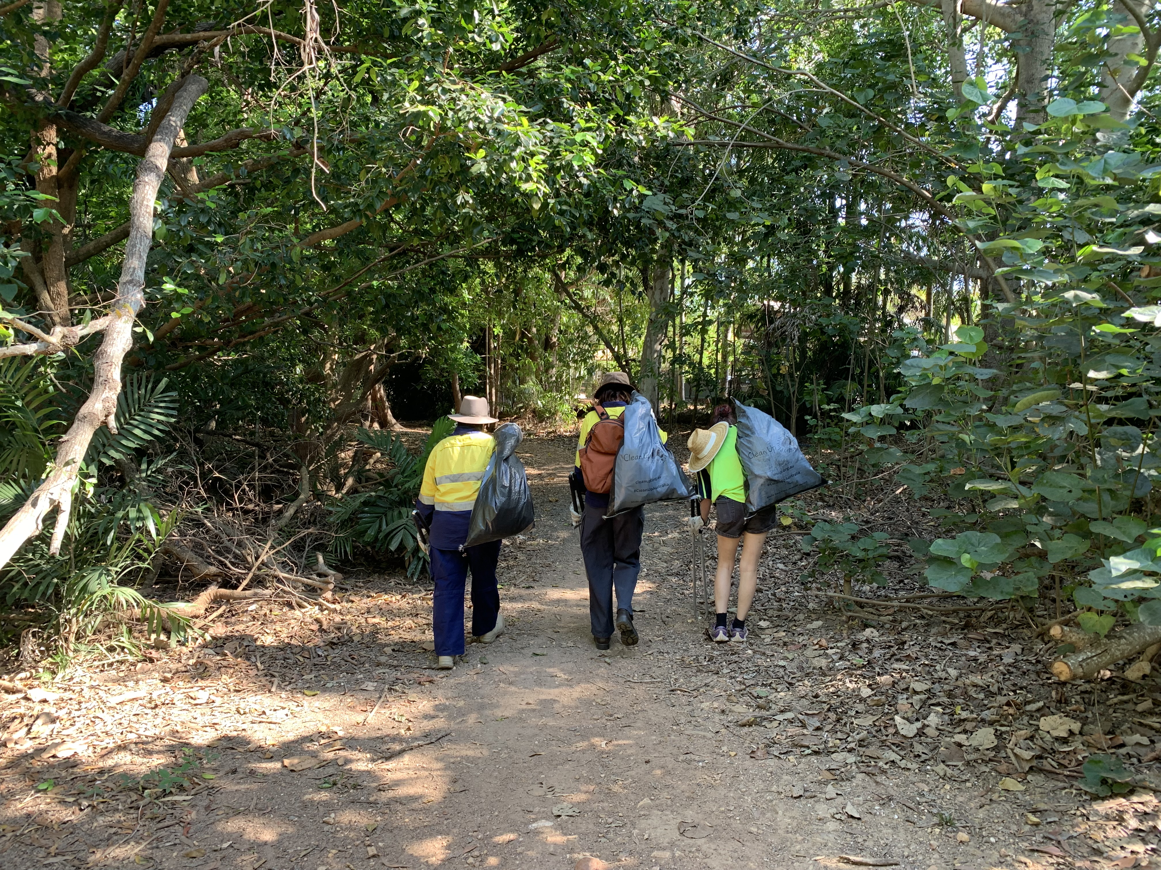 clean up australia group