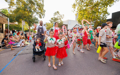 Christmas pageant day kicks off Darwin’s festive celebrations