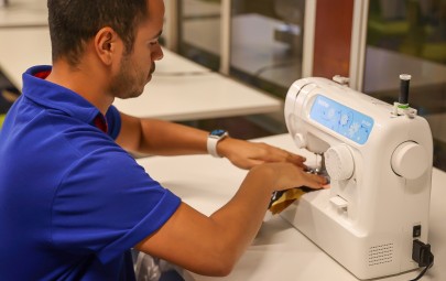 Participant at Melaleuca Australia’s 2022 Kushona Collective Men’s Sewing and Sharing Workshop