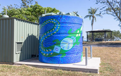 Saltwater_Vinyl_Wrap_Irrigation_Tank_Cyan_Sue-Lee