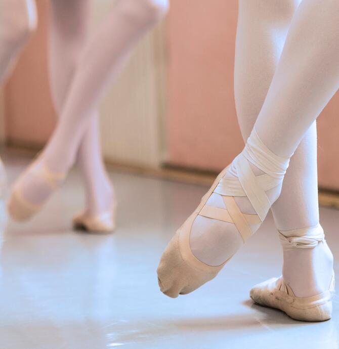 ballet dancing shoes