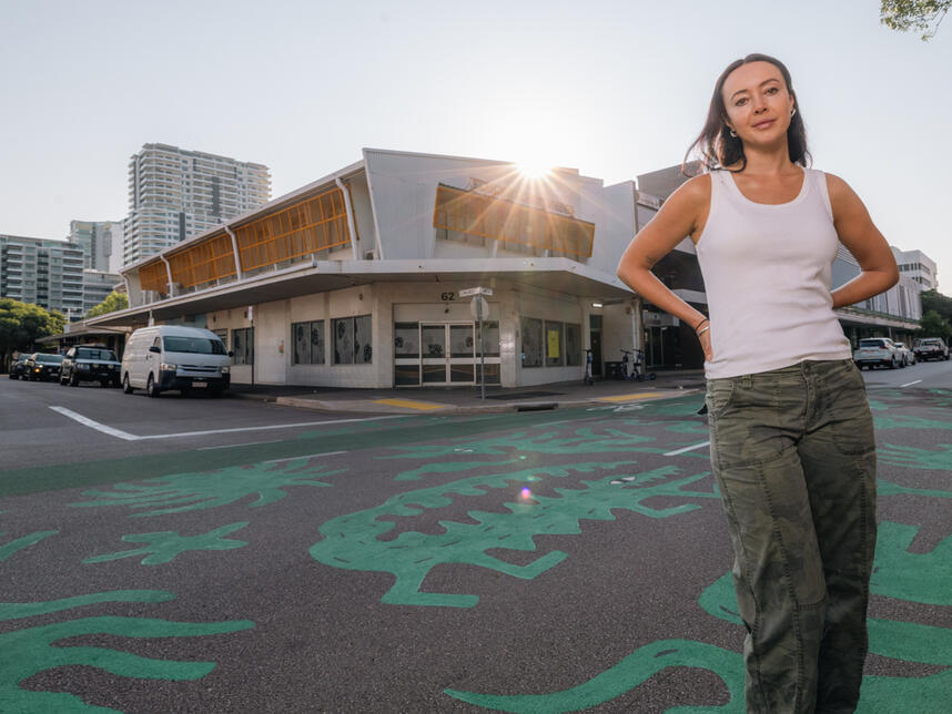Humidity Rising is a playful and lyrical depiction of Larrakia country and of the earth that holds us. 