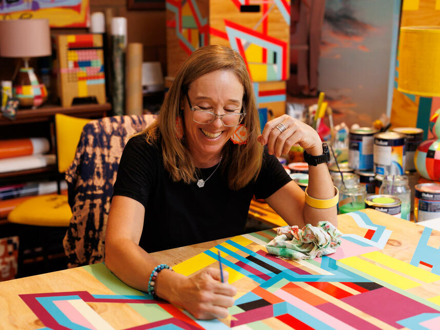 Gloria Richards: Darwin visual artist and graphic designer.