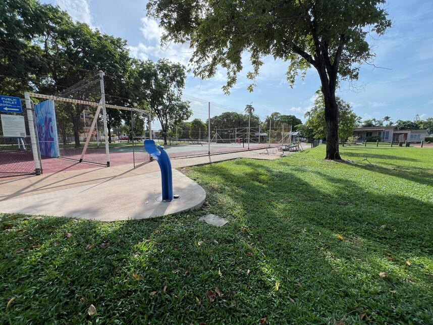 Bill Bell Park tennis court water bubbler