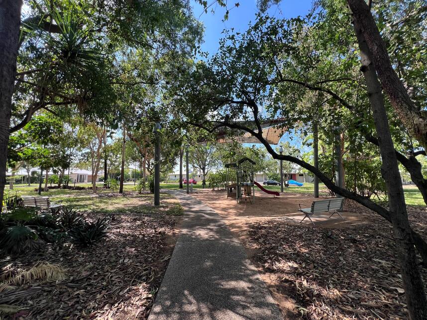 Dangoerra Park playground