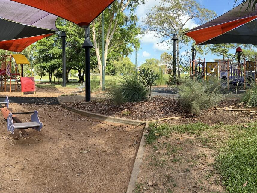 Garamanuk Park playground