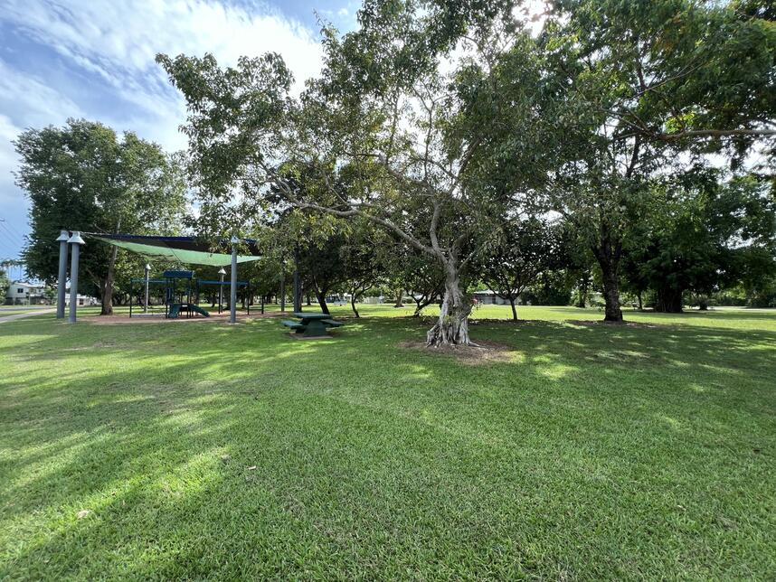 Greenwood Park picnic table