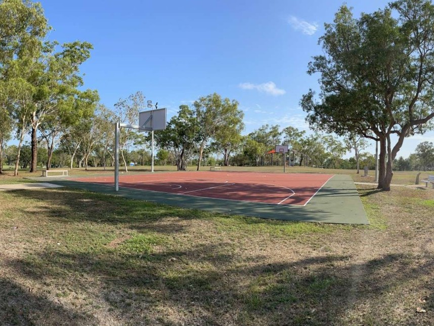 Holzerland Park Basketball Court