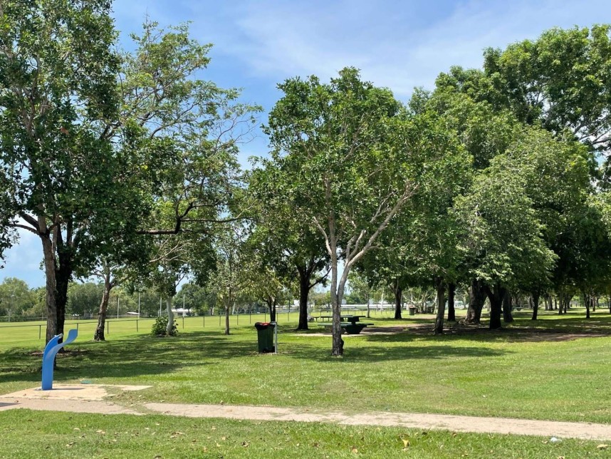Moil Oval amenities