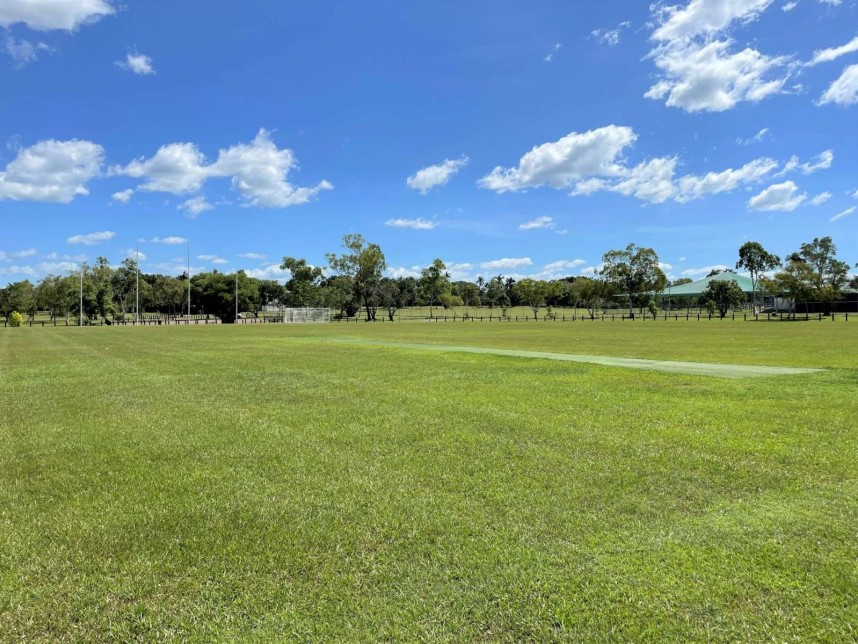 Wulagi Oval