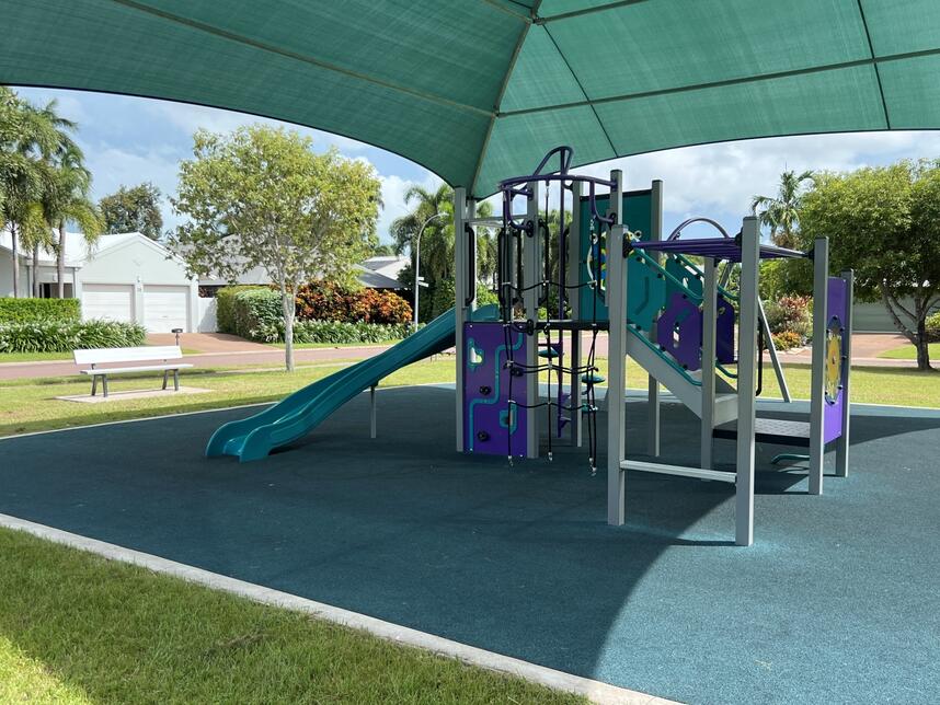 Lores Bonney playground