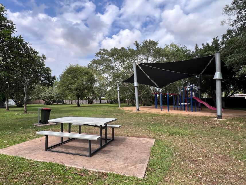 Manunda Park playground