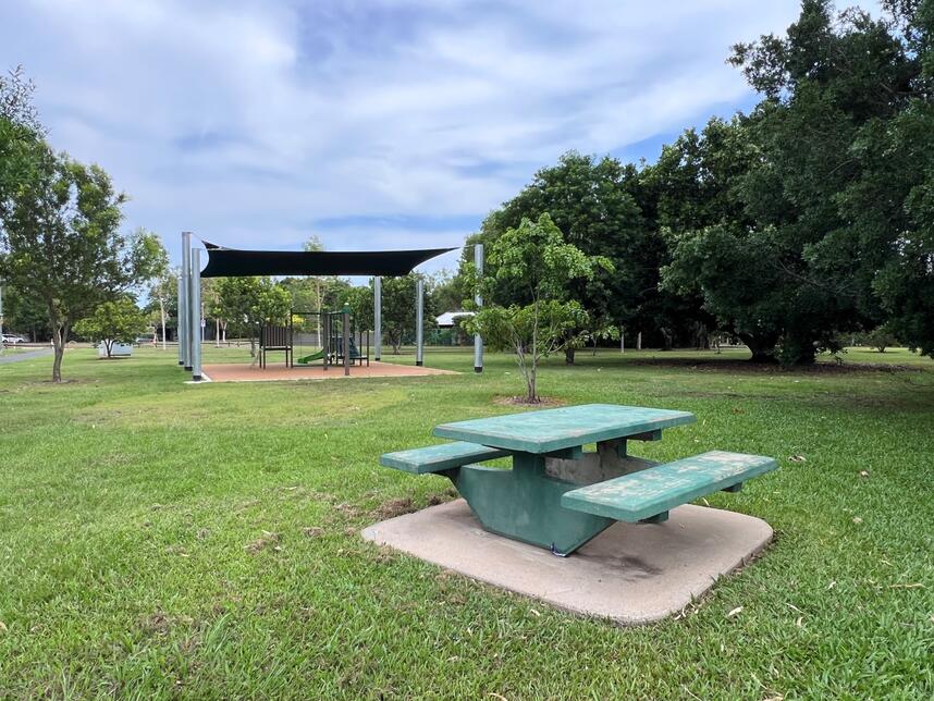 McMillans Greenbelt picnic table