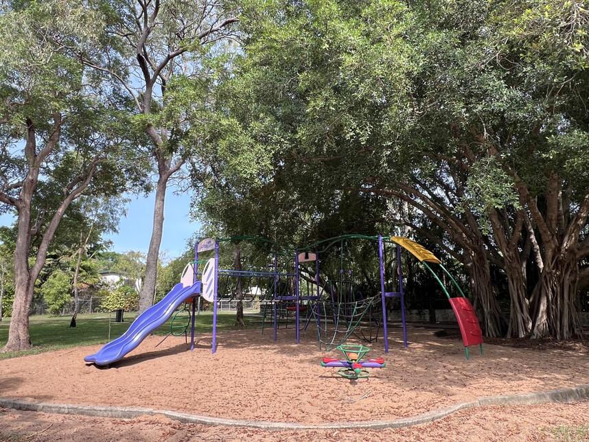 Stokes Park playground