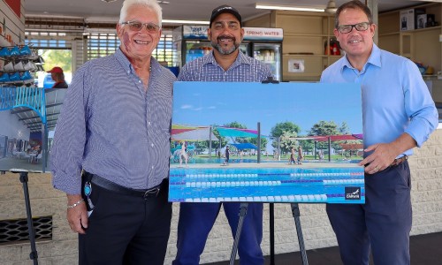Lord Mayor Kon Vatskalis and MP Luke Gosling with Halikos Group Representatives at Casuarina Aquatic Centre Launch