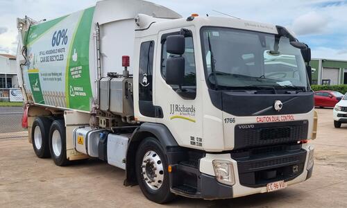 Recycling truck