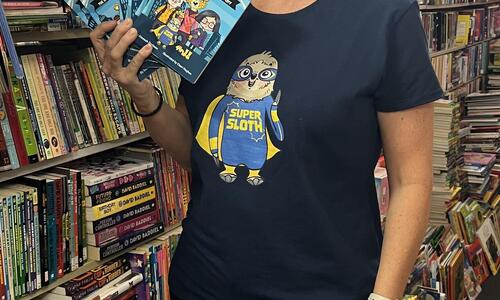 Aleesah Darlison with books